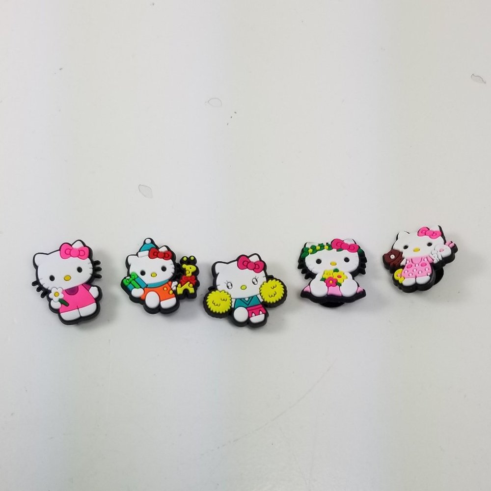 Set of 5 Hello Kitty crock buttons